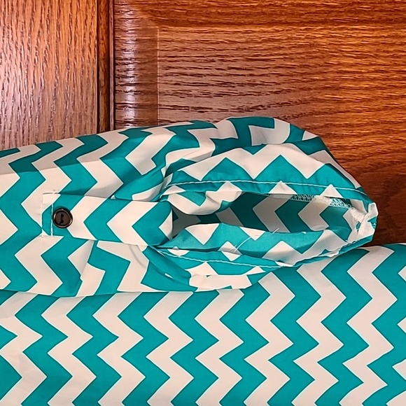 Boutique Dress - Picture 2 of 4